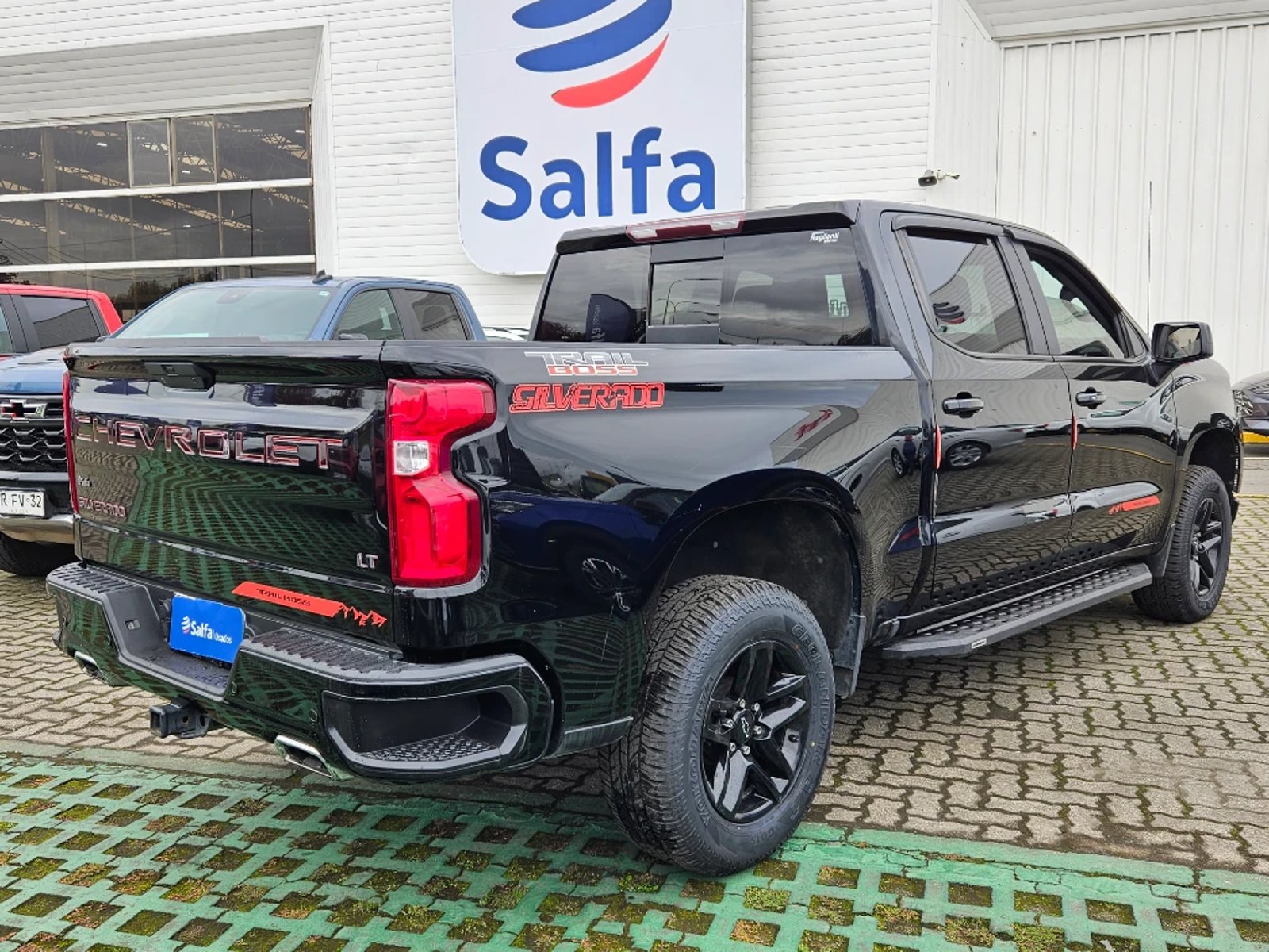 CHEVROLET SILVERADO 5.3 LT TRAILBOSS Z71 4X4 AT 4P 2021 - Imagen 5 de 20
