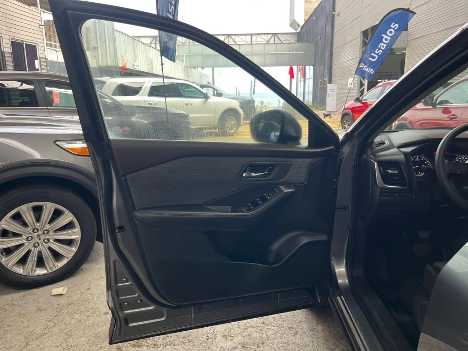 NISSAN X-TRAIL 2.5 SENSE 4X2 3ROW CVT AT 5P 2023 - Imagen 14 de 20
