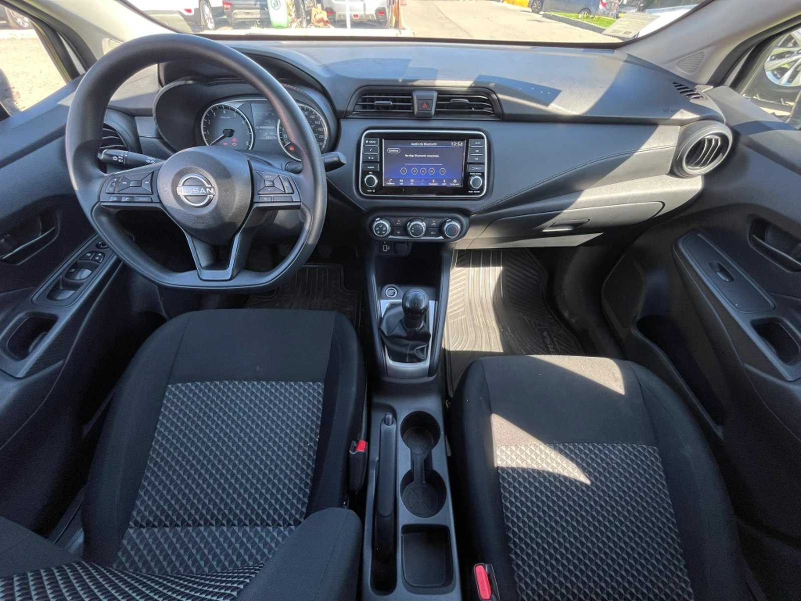 Nissan Versa 2025 - Imagen 14 de 20
