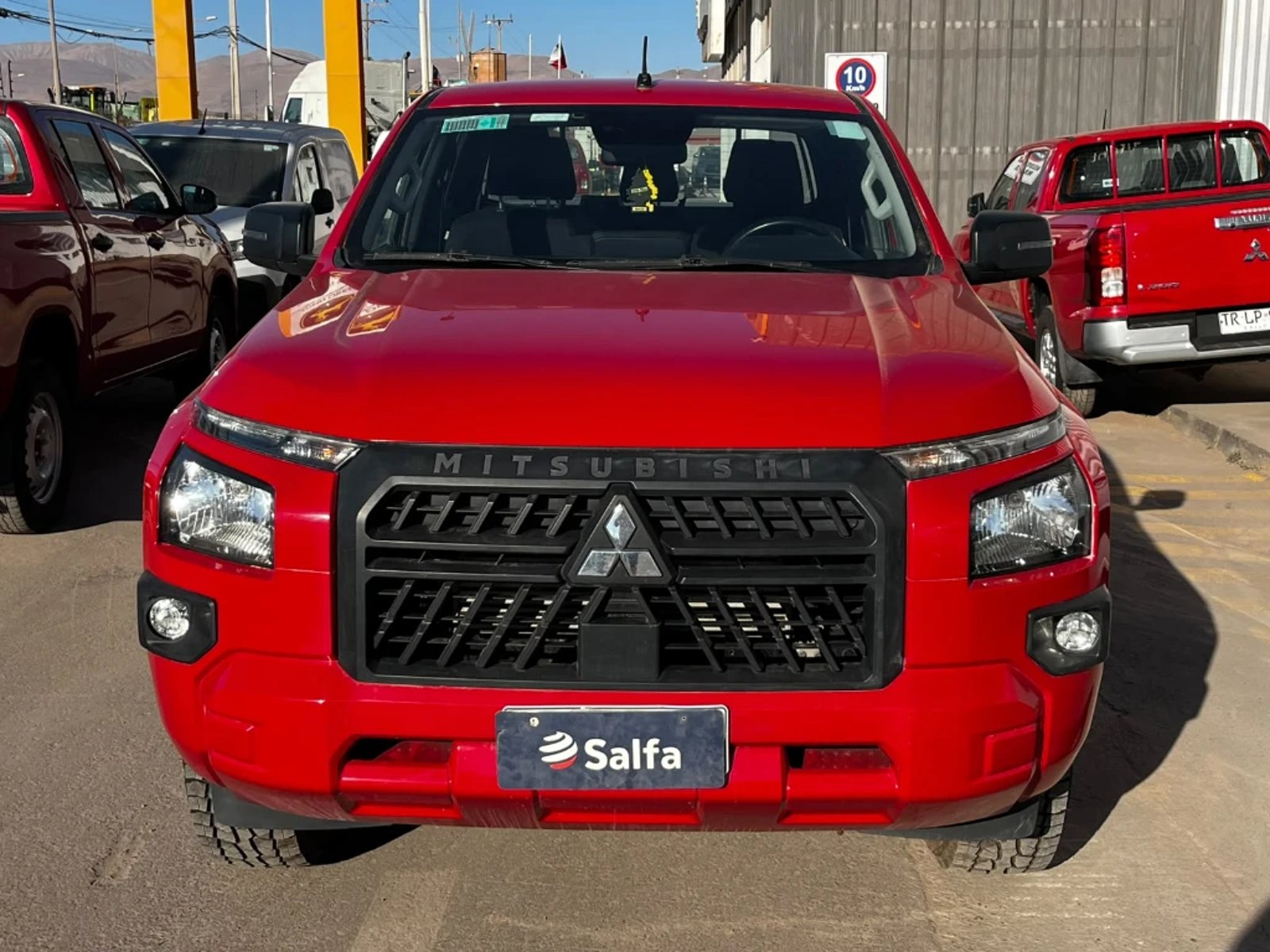 Mitsubishi L200 2023 - Foto 2 de 20