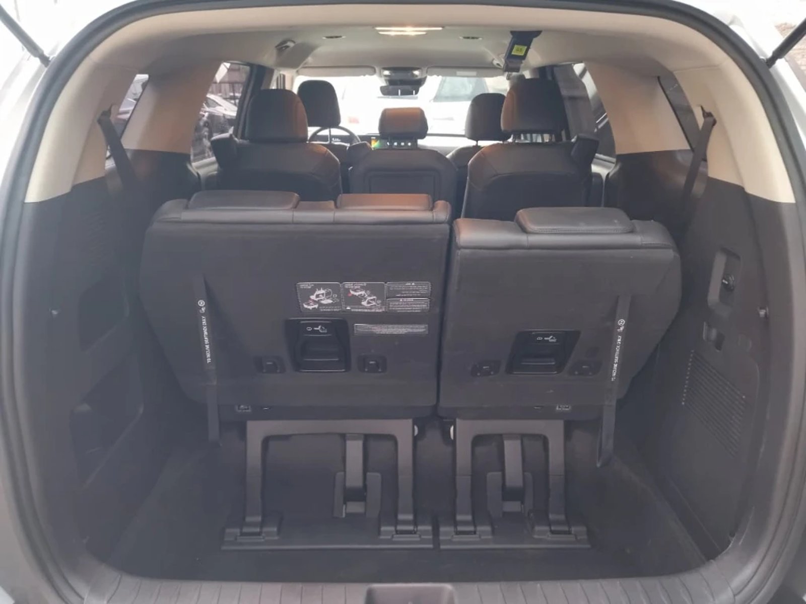 Kia Carnival 2025 - Imagen 9 de 20