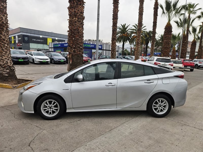 Toyota Prius 2018 - Imagen 8 de 20