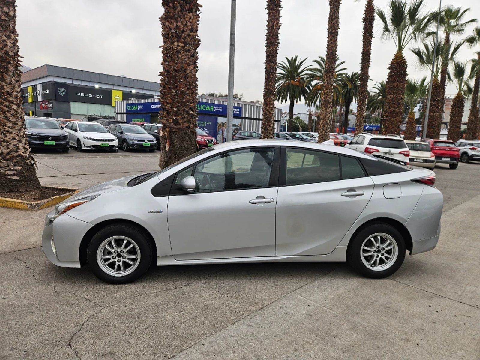 Toyota Prius 2018 - Imagen 8 de 20