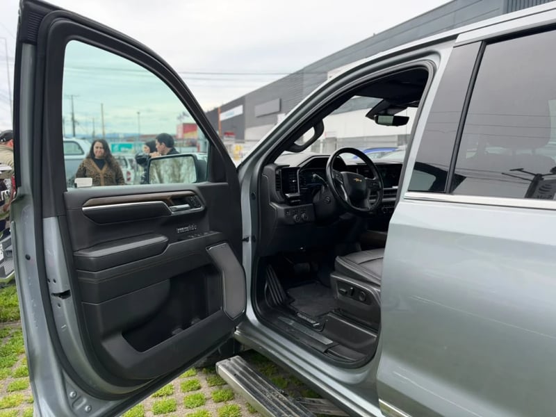 Chevrolet Silverado 2024 - Imagen 9 de 20