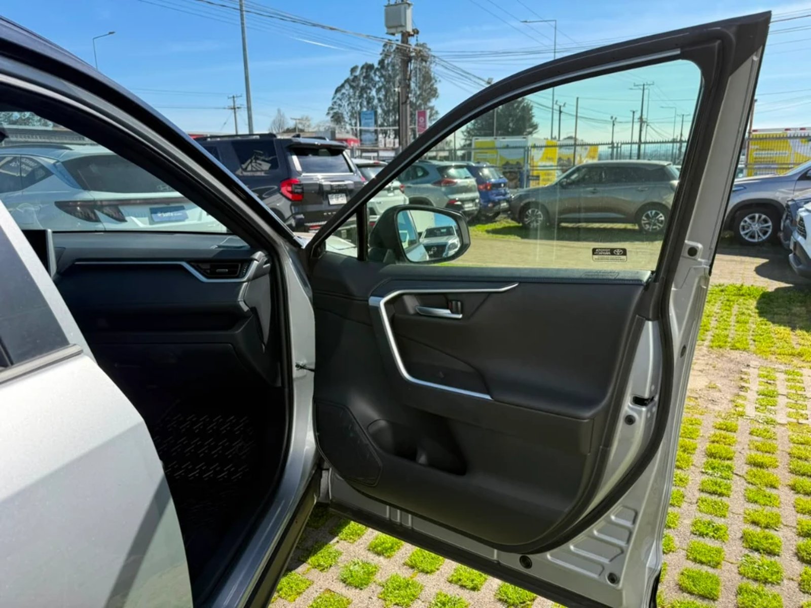 Toyota Rav4 2025 - Imagen 18 de 20