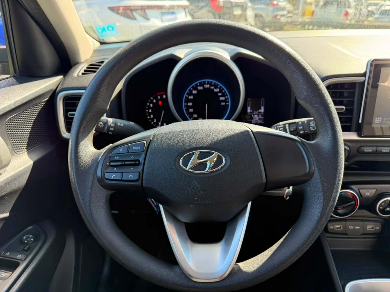 Hyundai Venue 2022 - Imagen 11 de 20