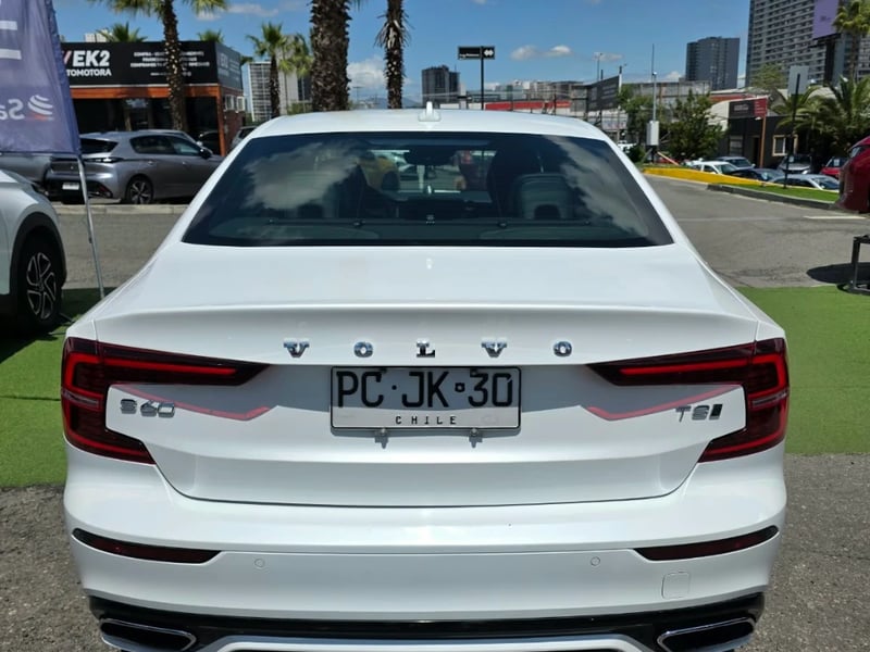 Volvo S60 2021 - Imagen 6 de 20