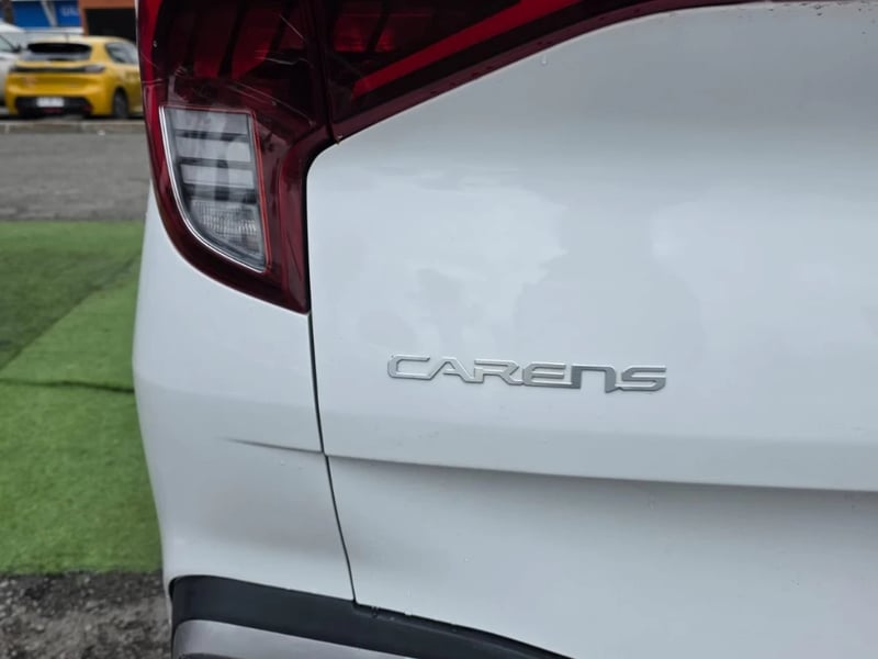 Kia Carens 2022 - Imagen 12 de 20