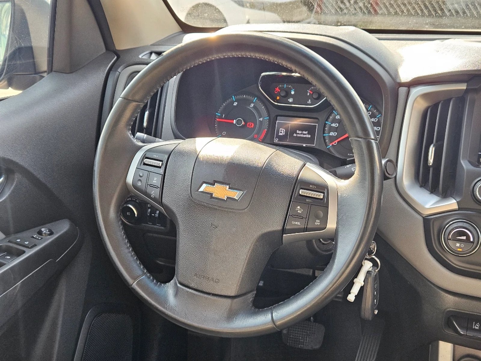 Chevrolet Colorado 2023 - Imagen 13 de 20