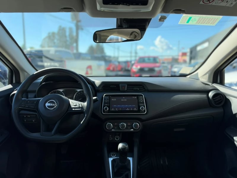 Nissan Versa 2025 - Imagen 11 de 20