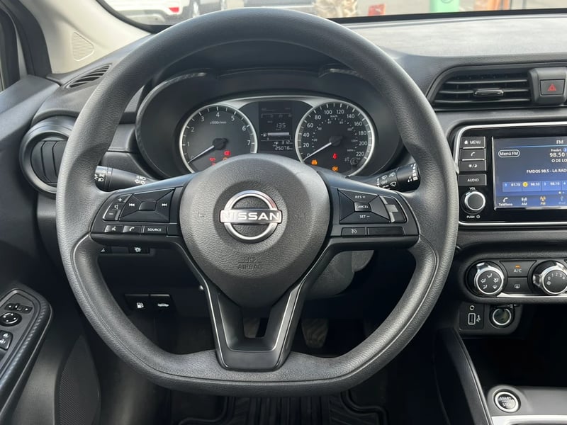 Nissan Versa 2025 - Imagen 15 de 20