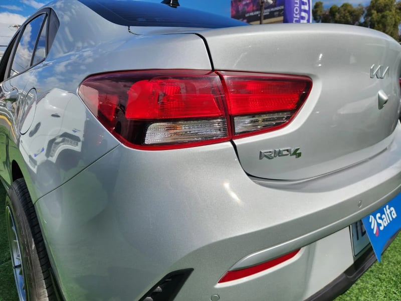 Kia Rio 4 2024 - Imagen 11 de 20
