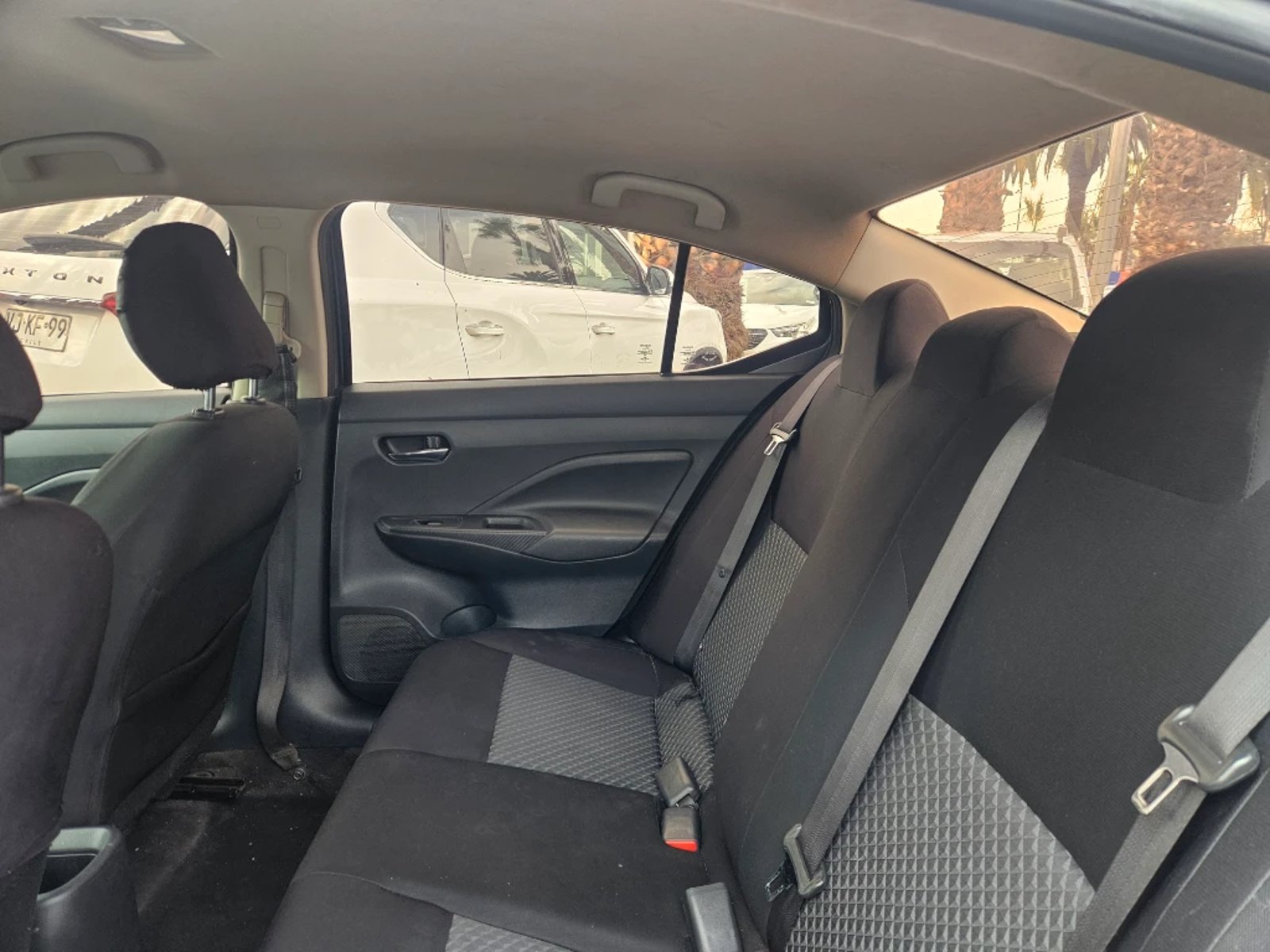 Nissan Versa 2022 - Foto 3 de 4