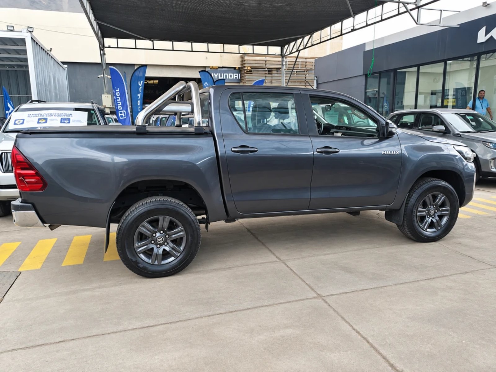 Toyota Hilux 2024 - Foto 4 de 20