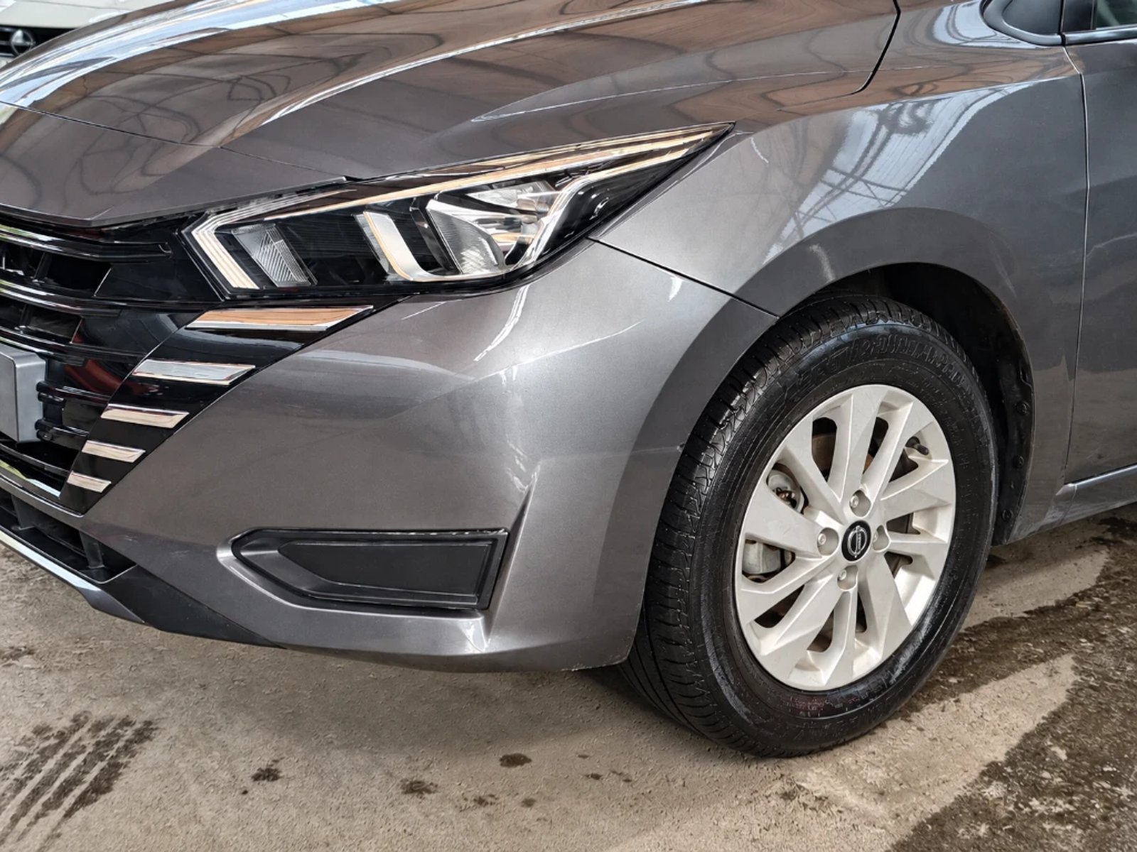 Nissan Versa 2025 - Imagen 8 de 20