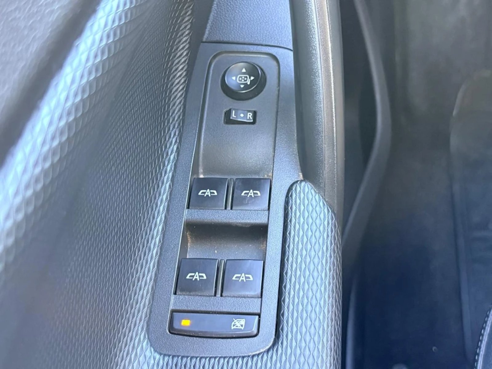 CHEVROLET TRACKER 1.2T LTZ R 4X2 AT 5P 2025 - Imagen 17 de 20