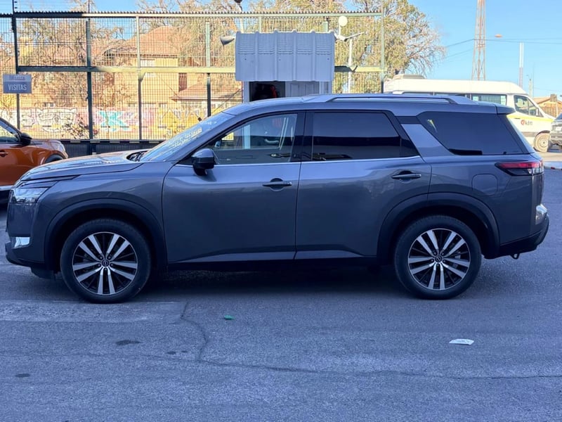 Nissan Pathfinder 2024 - Imagen 4 de 20