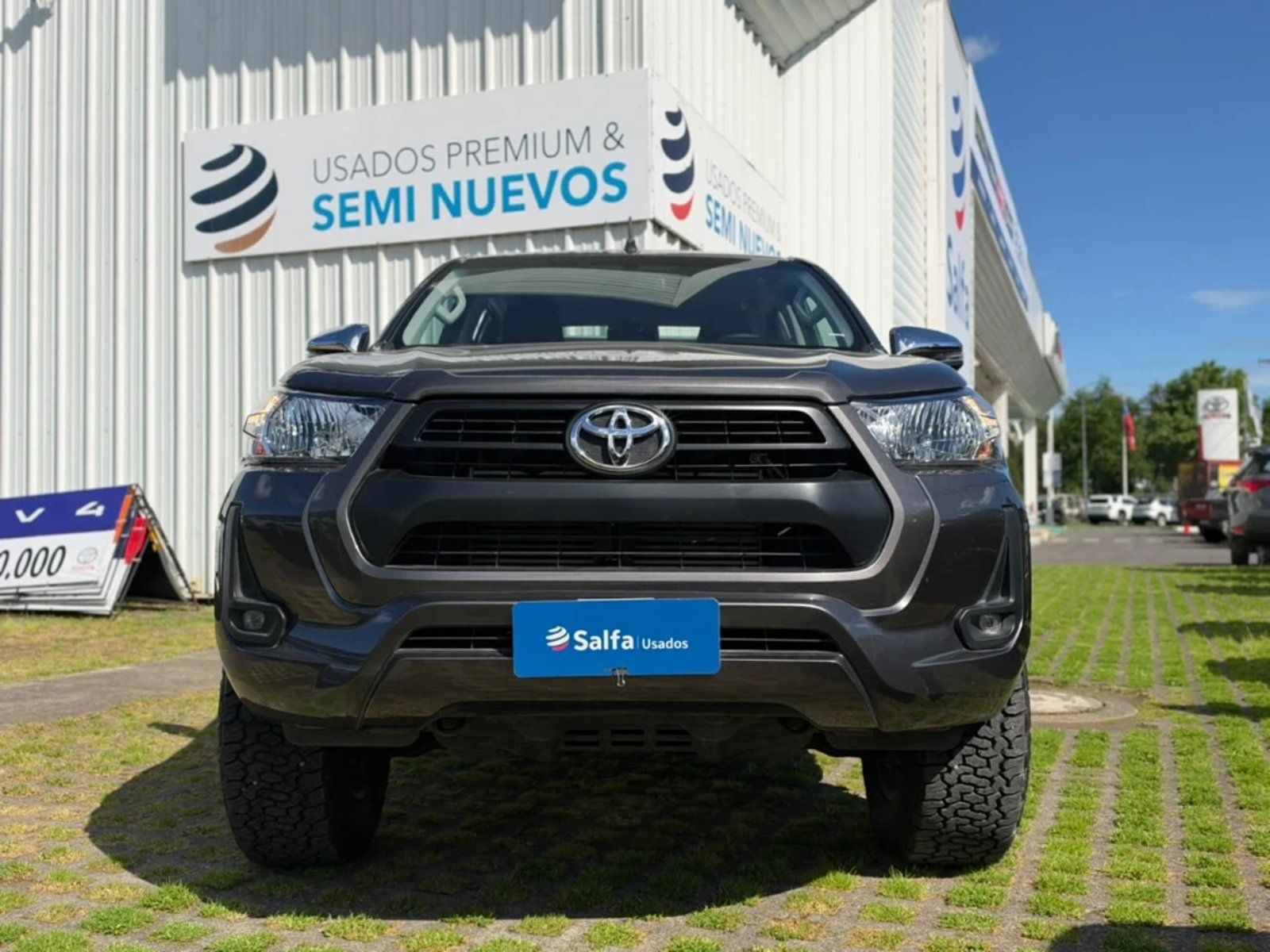 Toyota Hilux 2026 - Foto 2 de 20