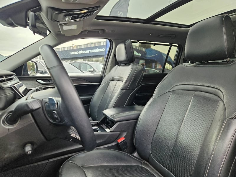 Jeep Grand cherokee 2023 - Imagen 14 de 20