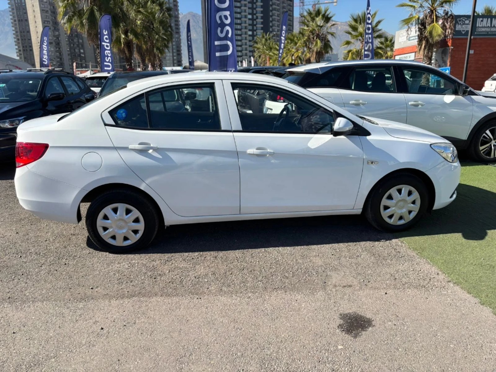 Chevrolet SAIL 1.5 4X2 MT 4P 2022 - Foto 5 de 20