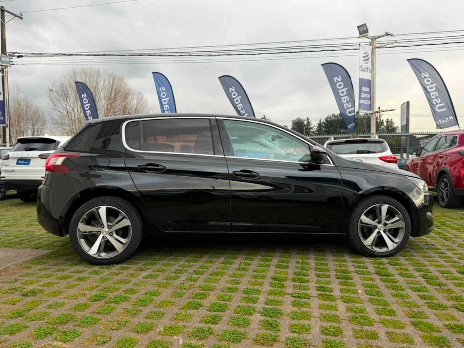 PEUGEOT 308 1.6 FELINE PACK BLUE-HDI DIESEL 4X2 HB AT 5P 2018 - Imagen 4 de 20