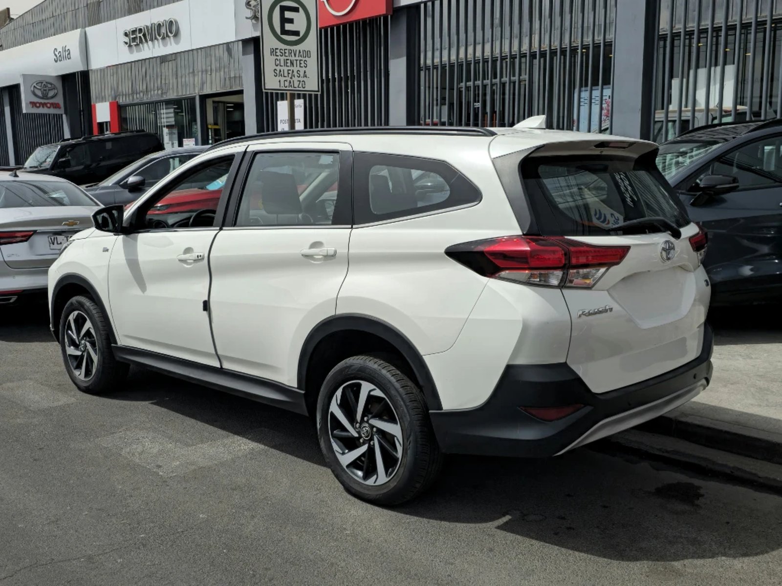 Toyota Rush 2023 - Foto 5 de 20