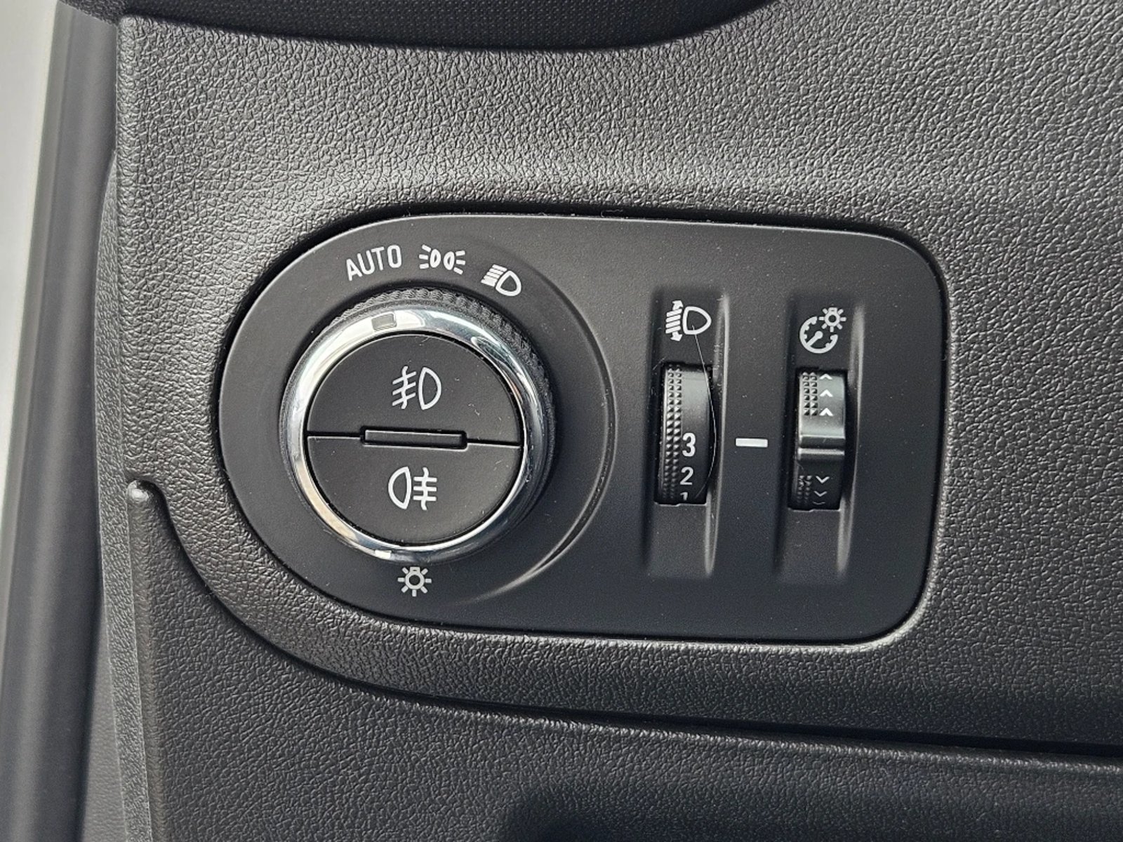 Opel CROSSLAND 1.2T ENJOY 4X2 AT6 5P 2021 - Imagen 20 de 20