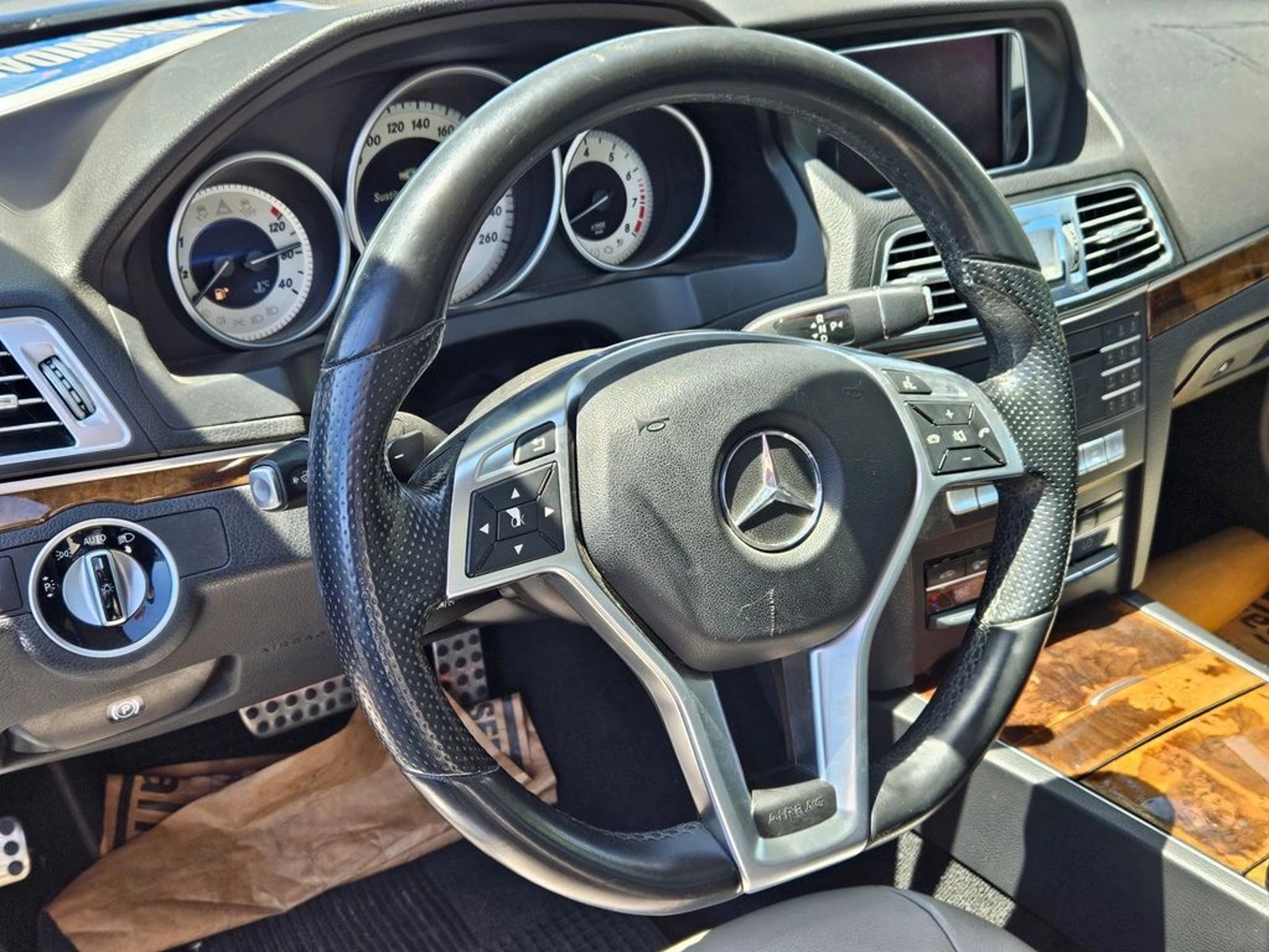 Mercedes-Benz E 400 2017 - Imagen 16 de 20