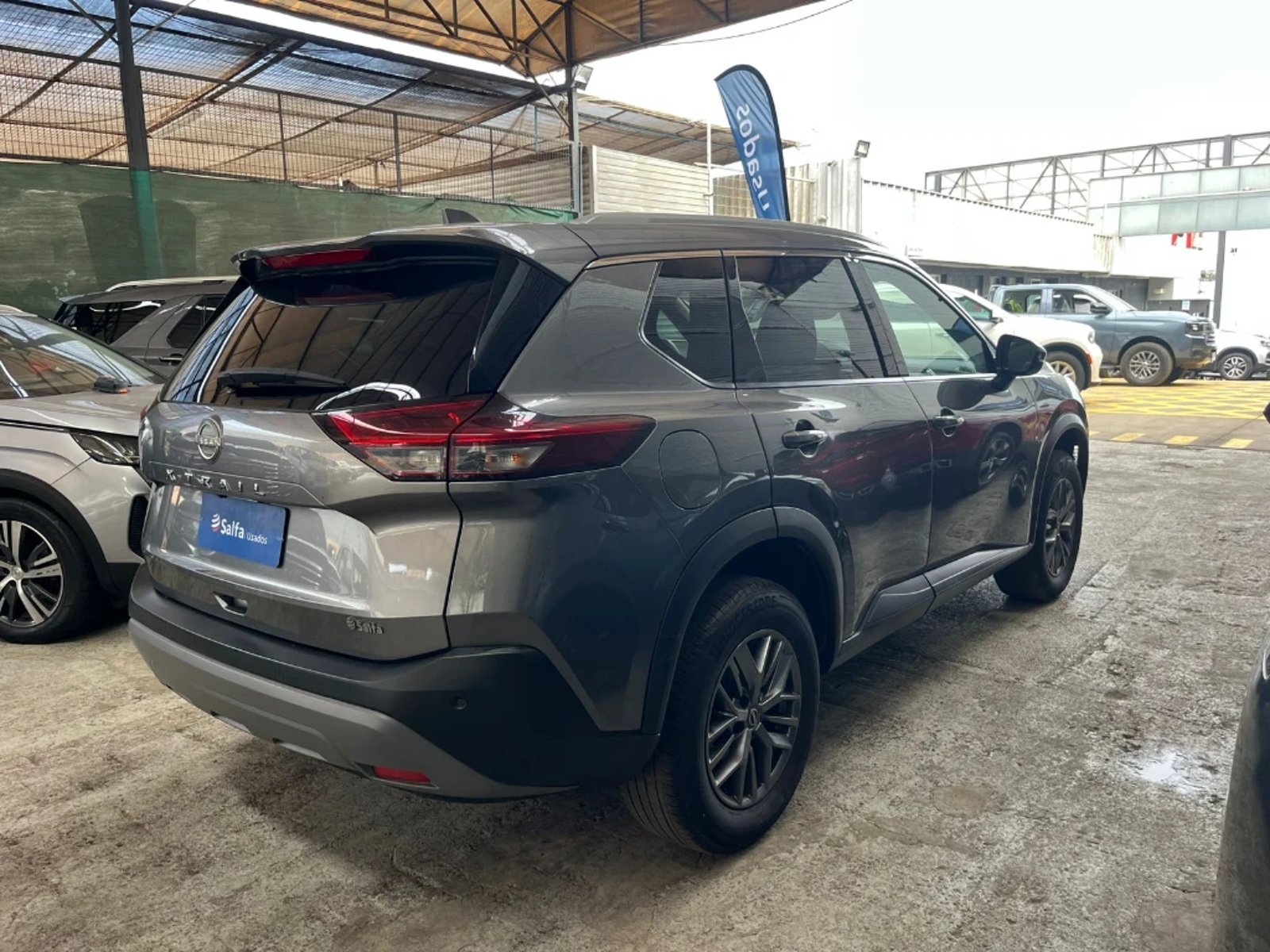NISSAN X-TRAIL 2.5 SENSE 4X2 3ROW CVT AT 5P 2023 - Imagen 4 de 20
