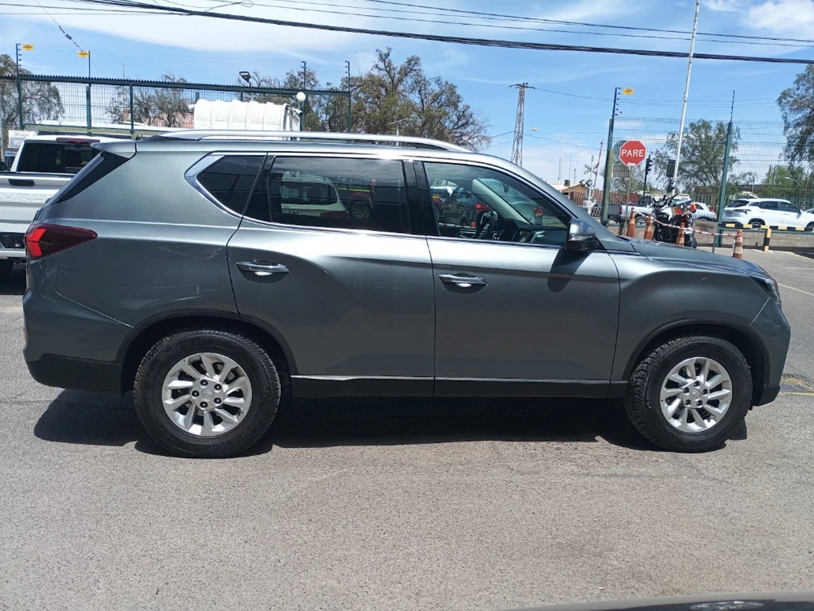 SsangYong Rexton 2023 - Foto 4 de 14