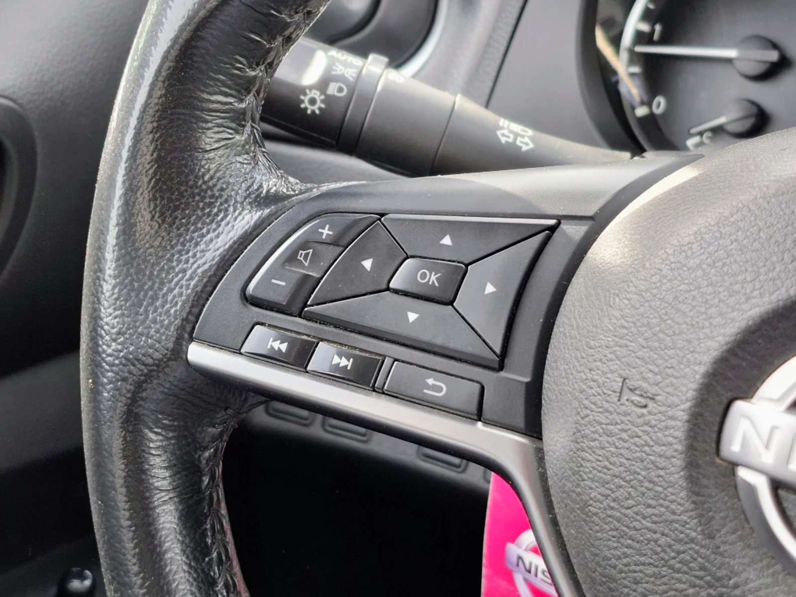 Nissan Navara 2023 - Imagen 13 de 20