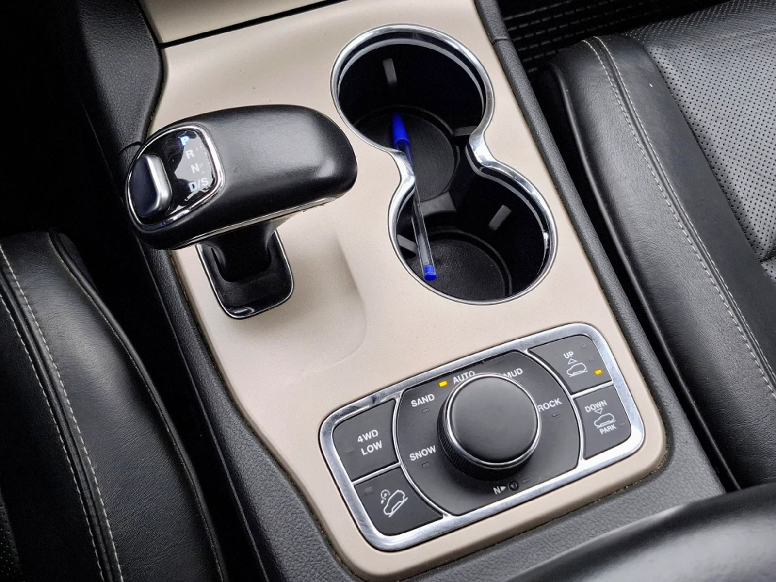 Jeep Grand cherokee 2015 - Imagen 19 de 20