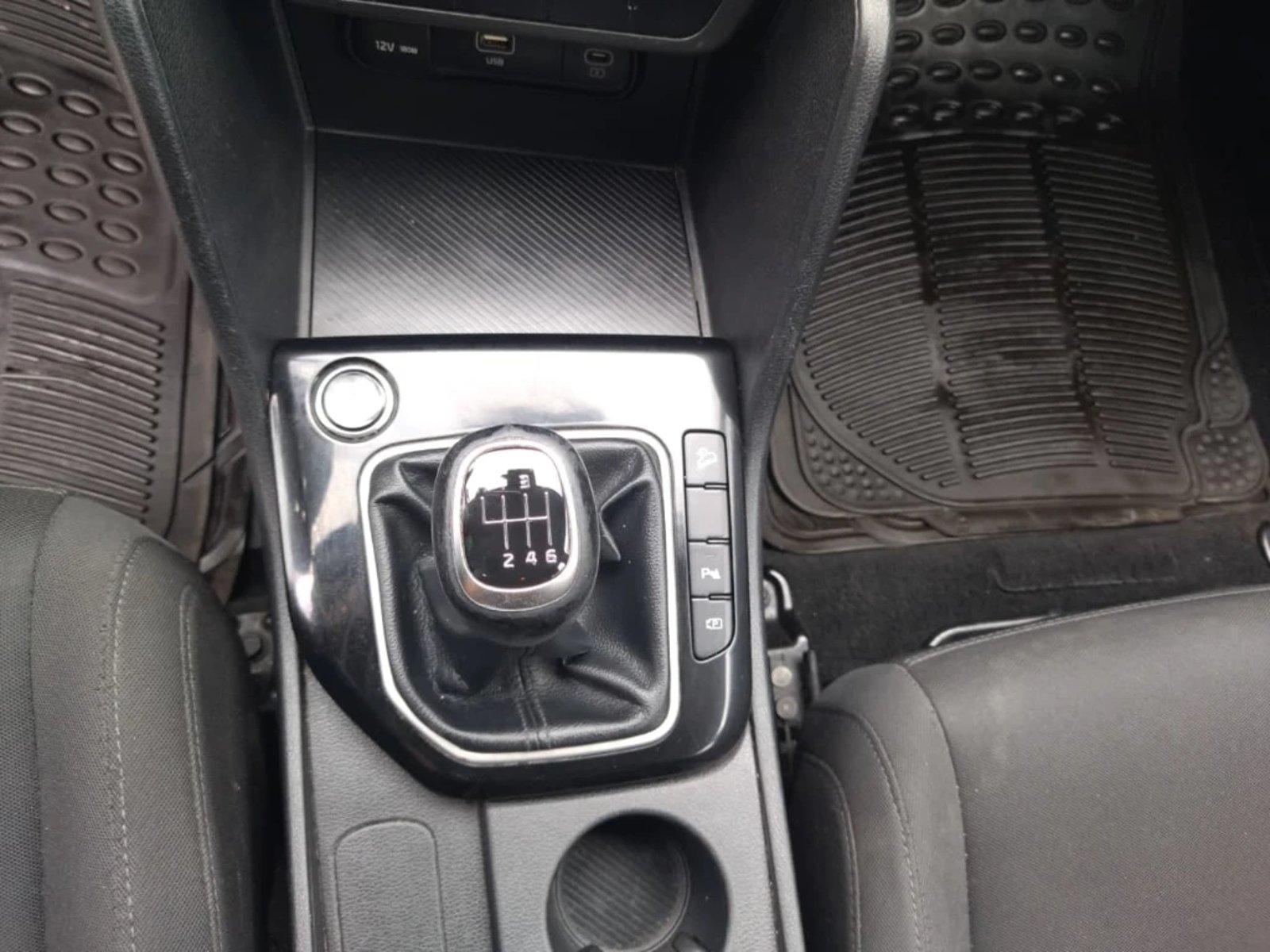 KIA SPORTAGE 2.0 EX MT 5P 2022 - Imagen 14 de 20