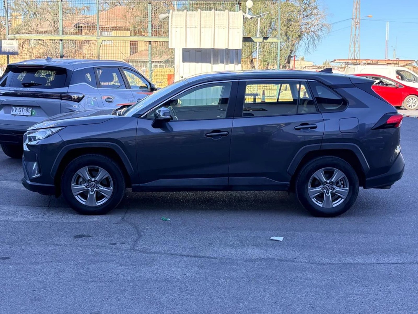 Toyota Rav4 2025 - Imagen 4 de 20