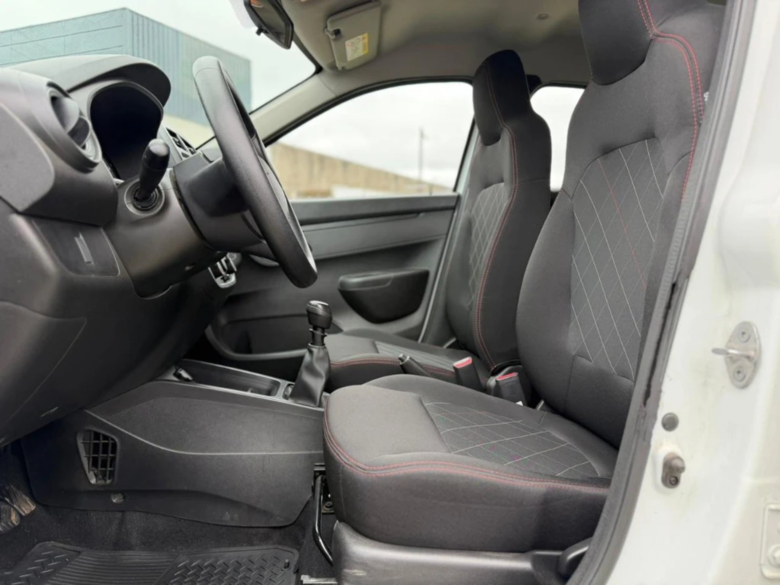 Renault Kwid 2023 - Imagen 15 de 20