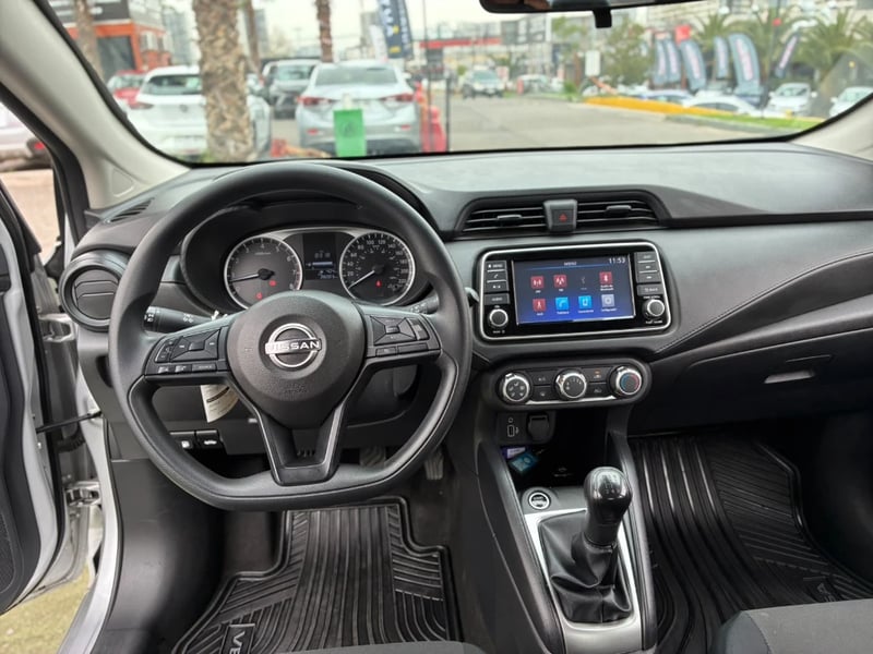 Nissan Versa 2025 - Imagen 14 de 20