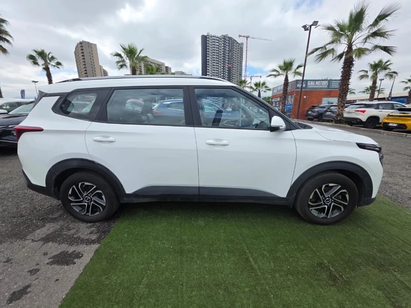 Kia Carens 2022 - Imagen 4 de 20