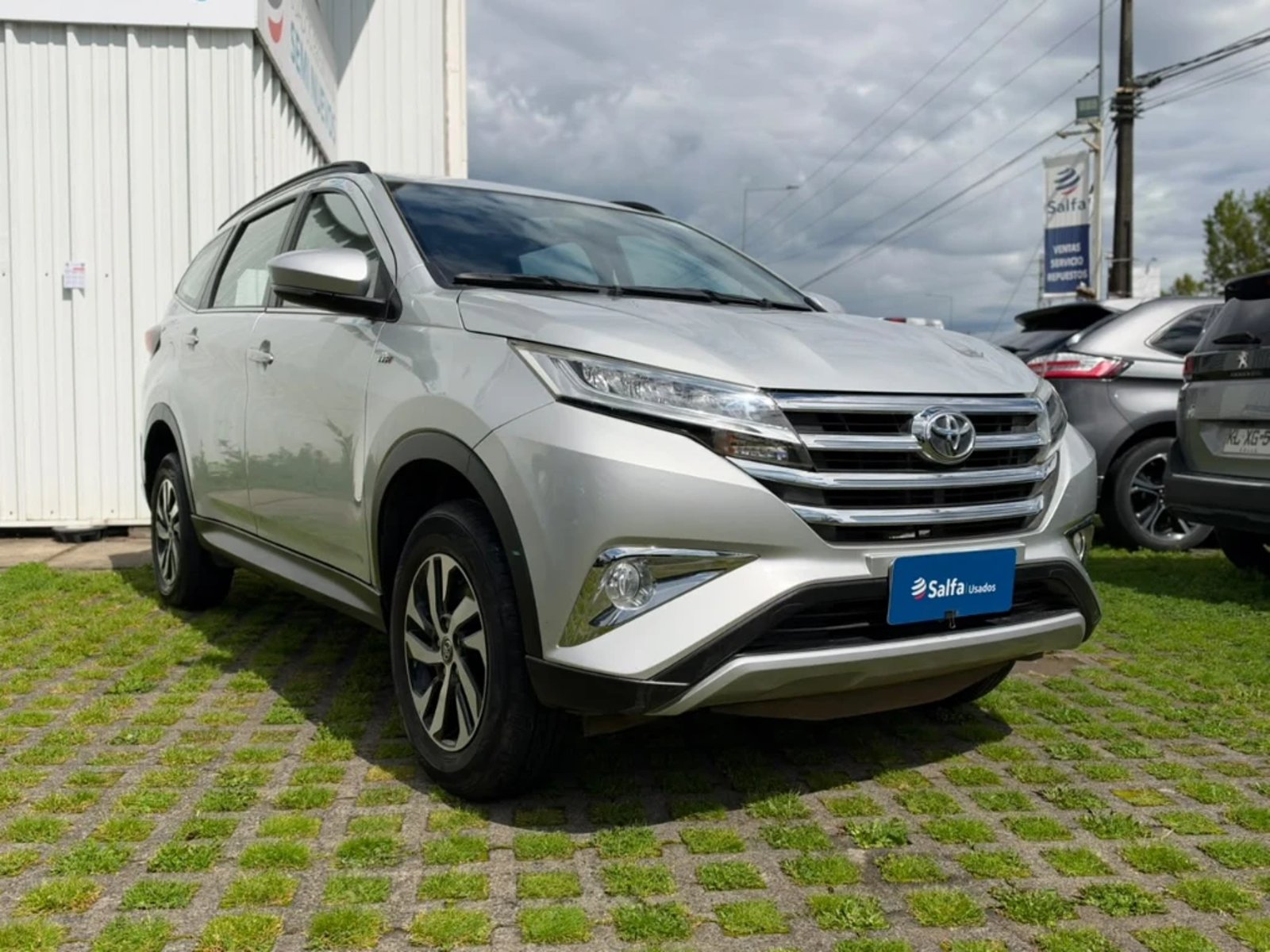 Toyota Rush 2023 - Foto 3 de 20