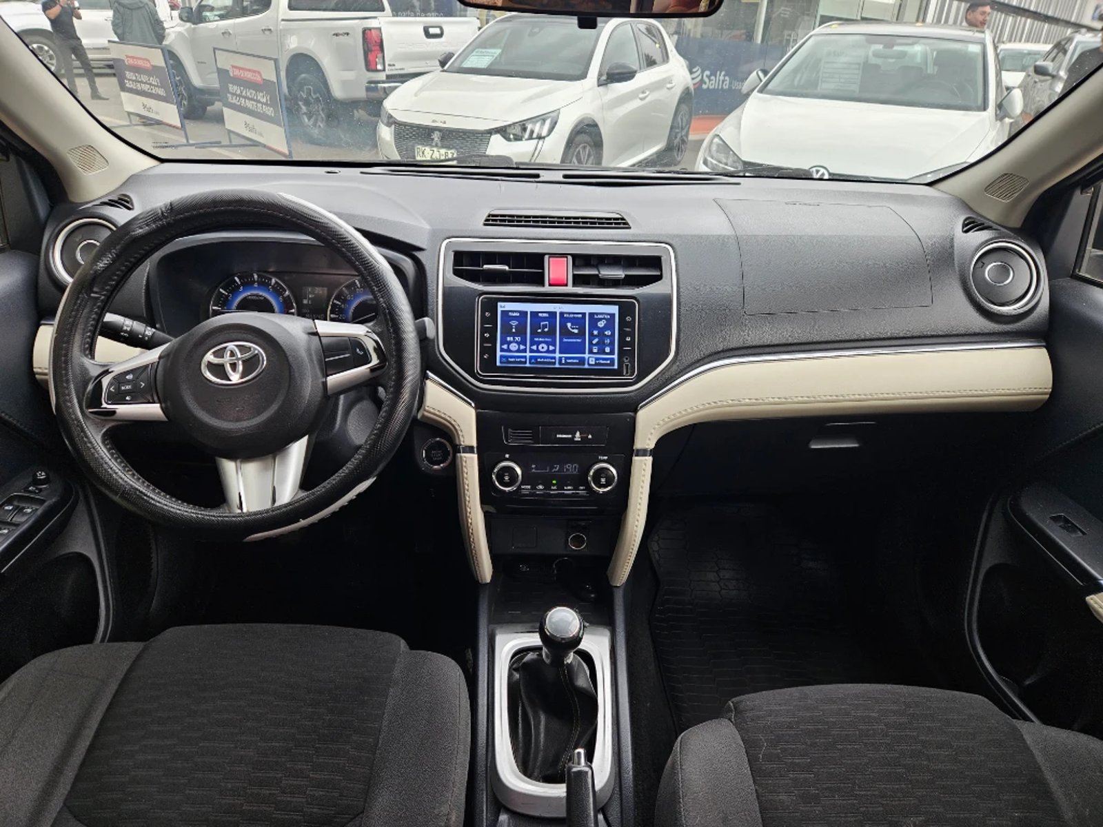 TOYOTA RUSH 1.5 XLI 4X2 MT 5P 2022 - Imagen 13 de 20