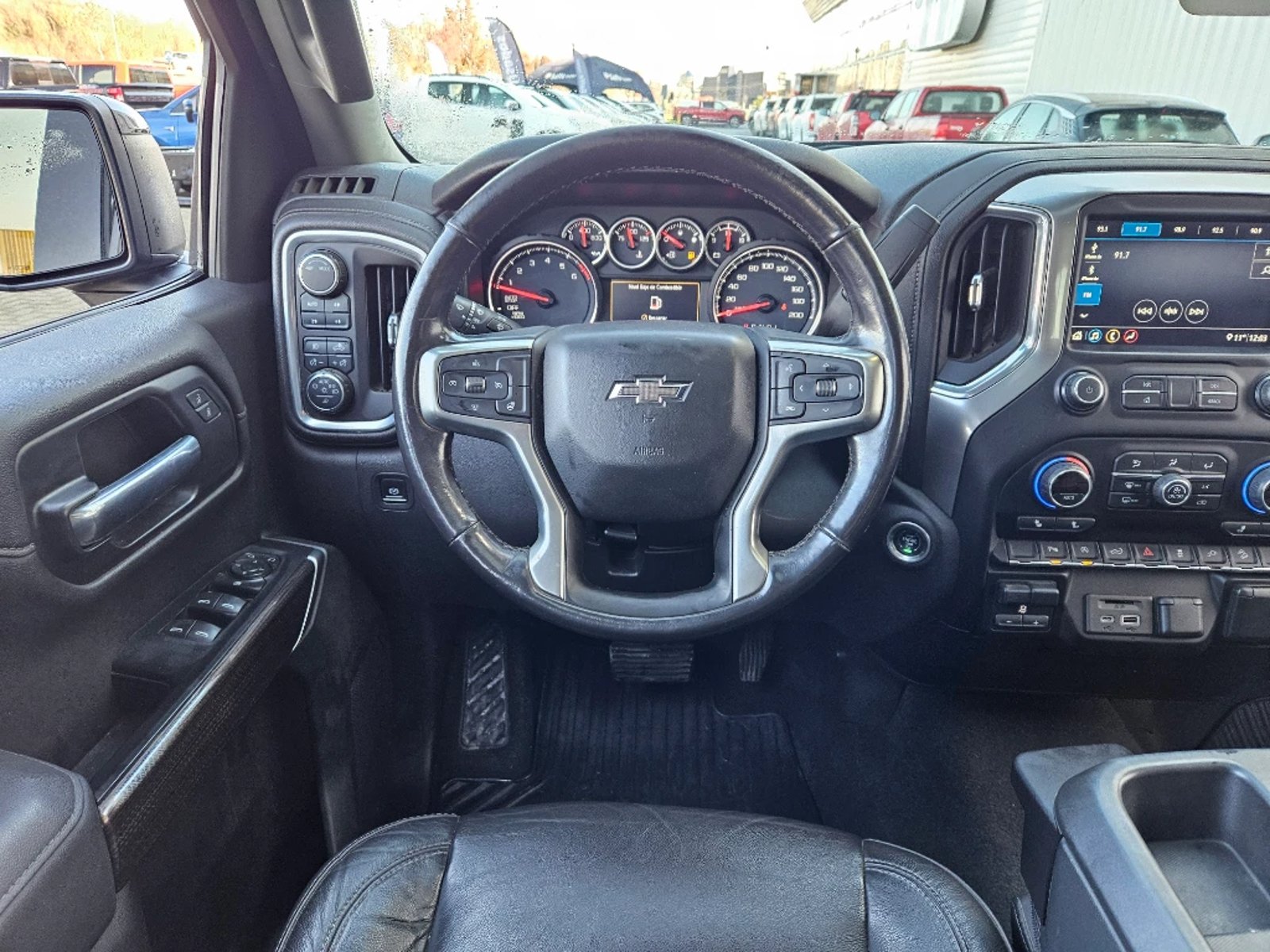 Chevrolet SILVERADO 5.3 LT TRAILBOSS Z71 4X4 AT 4P 2021 - Imagen 9 de 20
