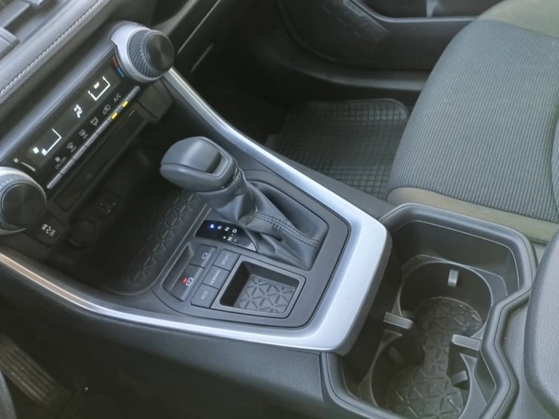 Toyota Rav4 2025 - Imagen 16 de 20