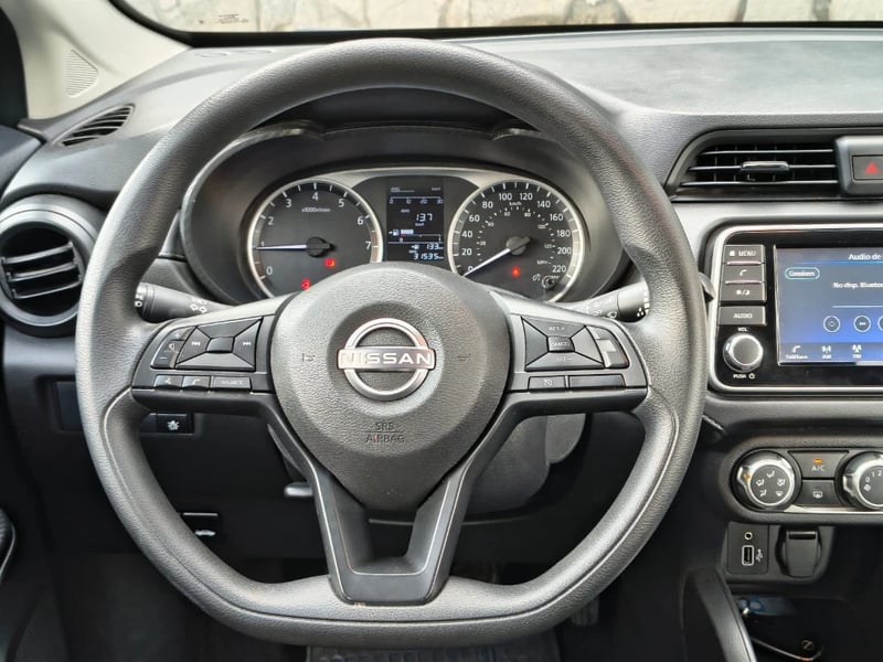Nissan Versa 2025 - Imagen 13 de 20