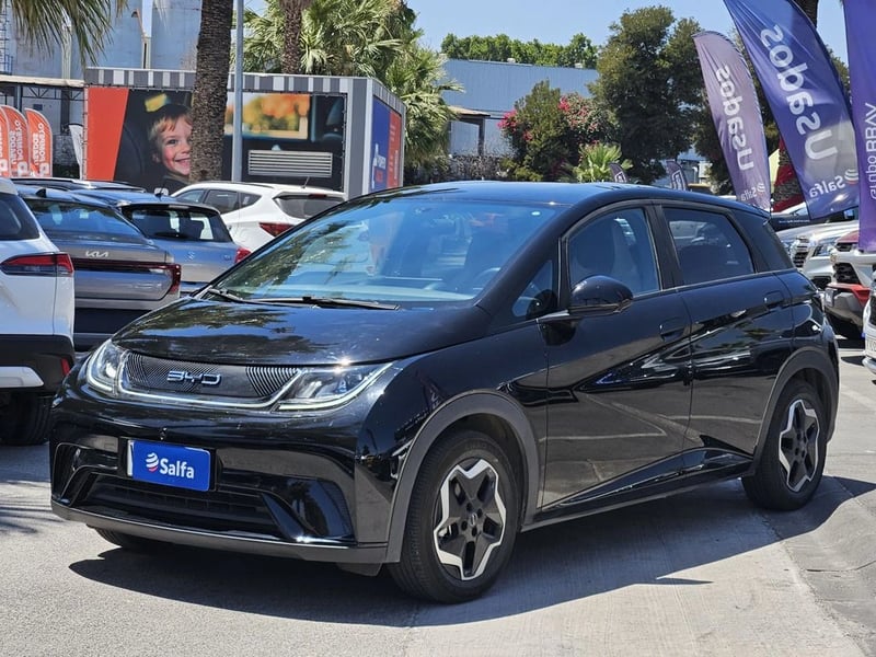 BYD Dolphin 2025