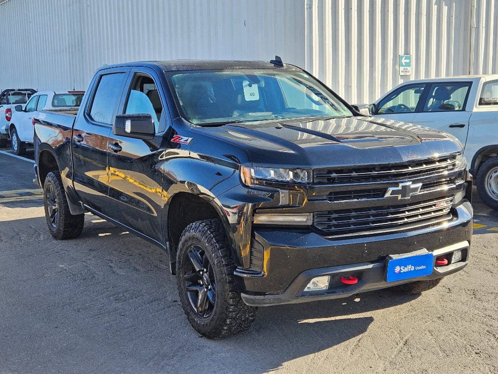 Chevrolet SILVERADO 5.3 LT TRAILBOSS Z71 4X4 AT 4P 2021 - Foto 3 de 20