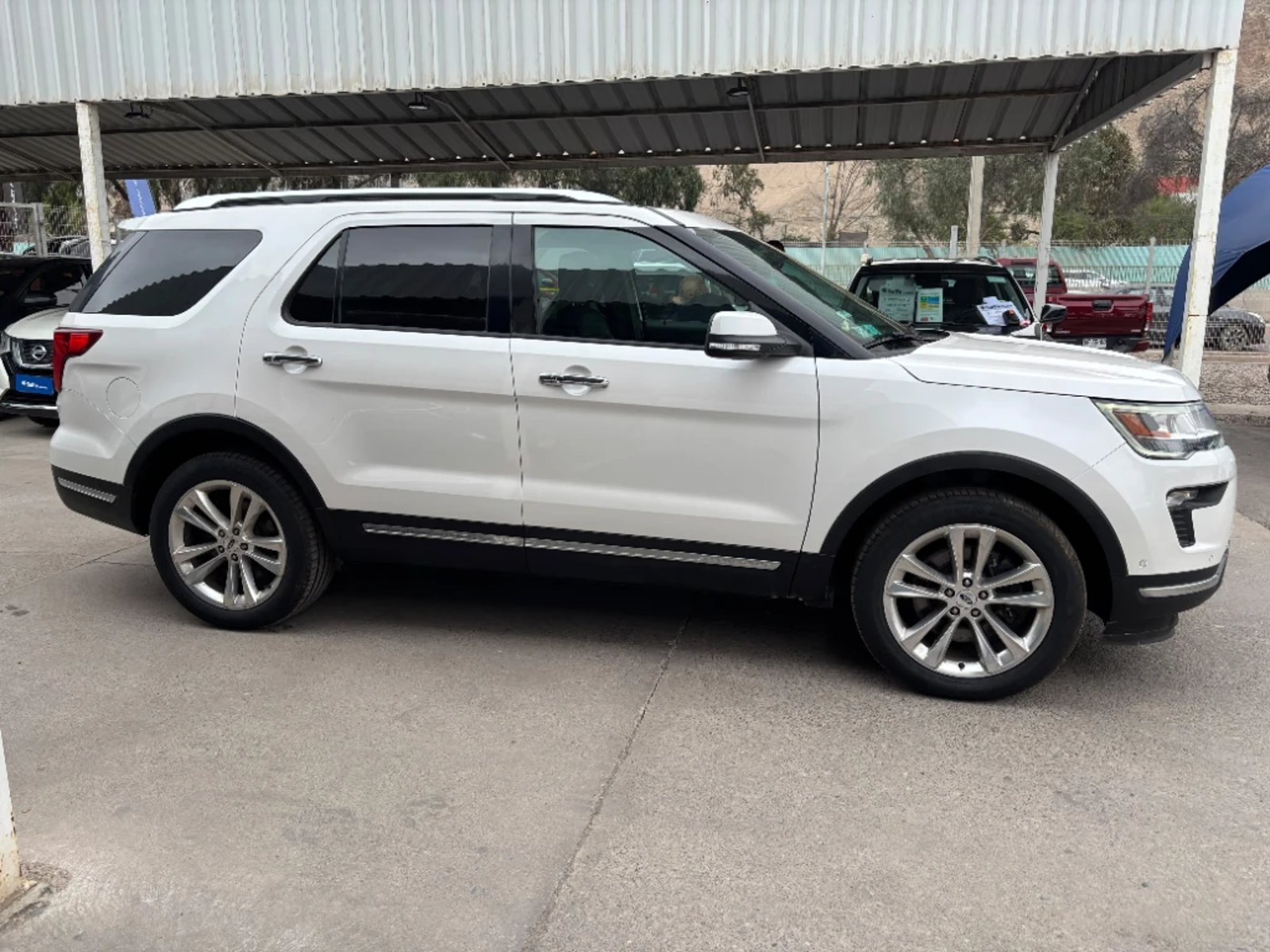 Ford Explorer 2019 - Foto 4 de 20