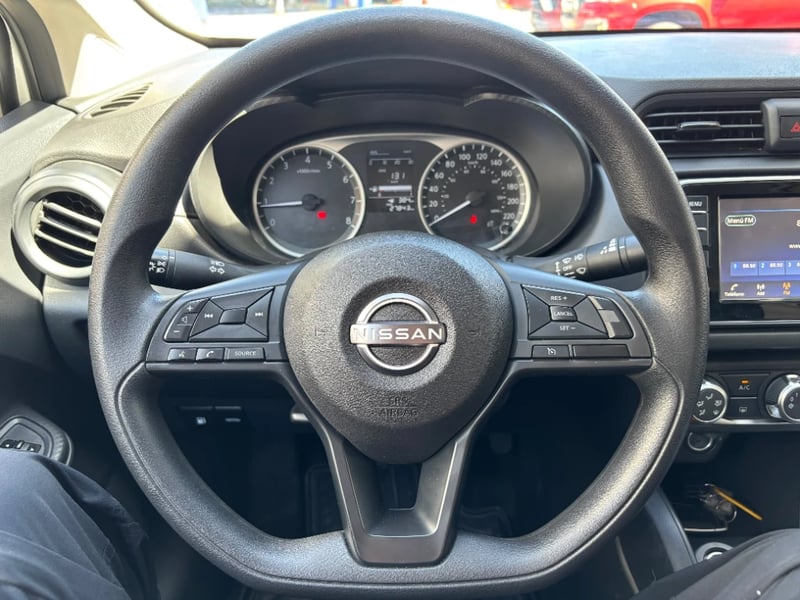 Nissan Versa 2025 - Imagen 12 de 20