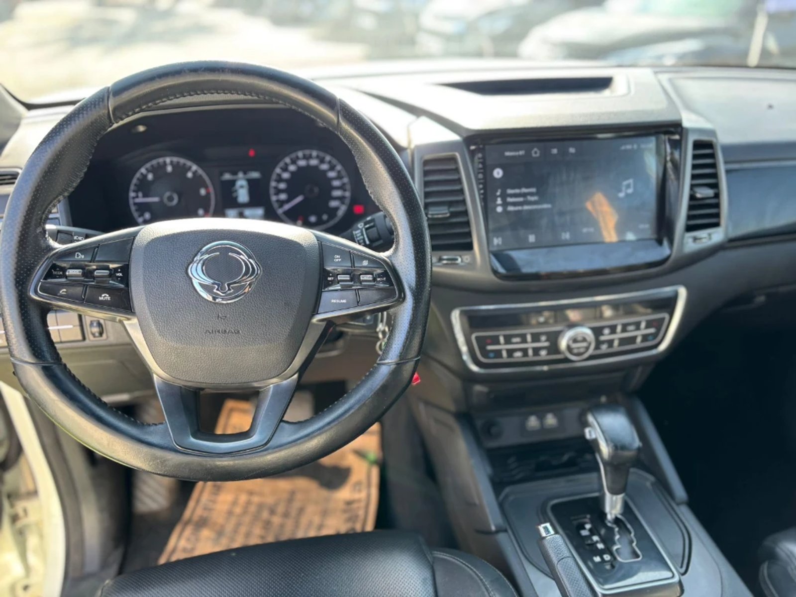 SsangYong Grand musso 2023 - Imagen 15 de 20