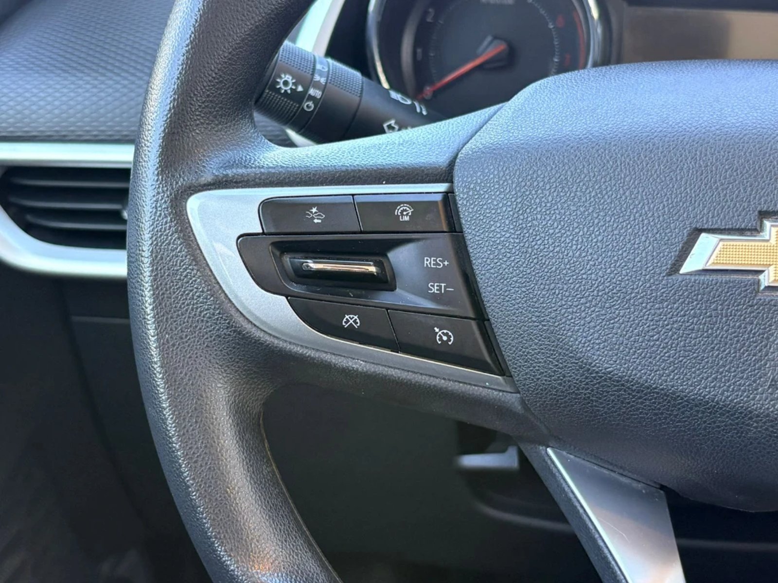 CHEVROLET TRACKER 1.2T LTZ R 4X2 AT 5P 2025 - Imagen 17 de 20