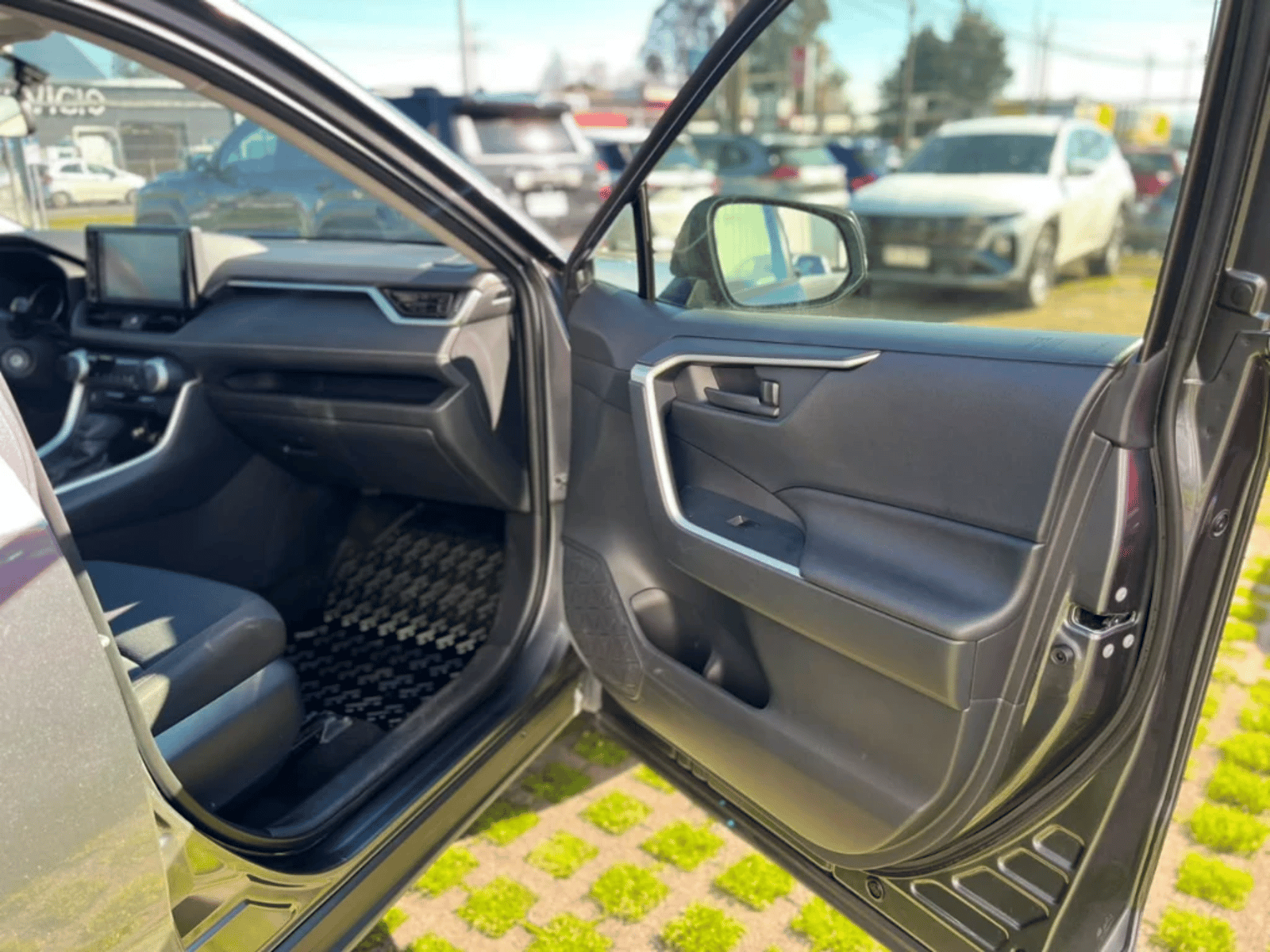 Toyota Rav4 2025 - Imagen 15 de 20