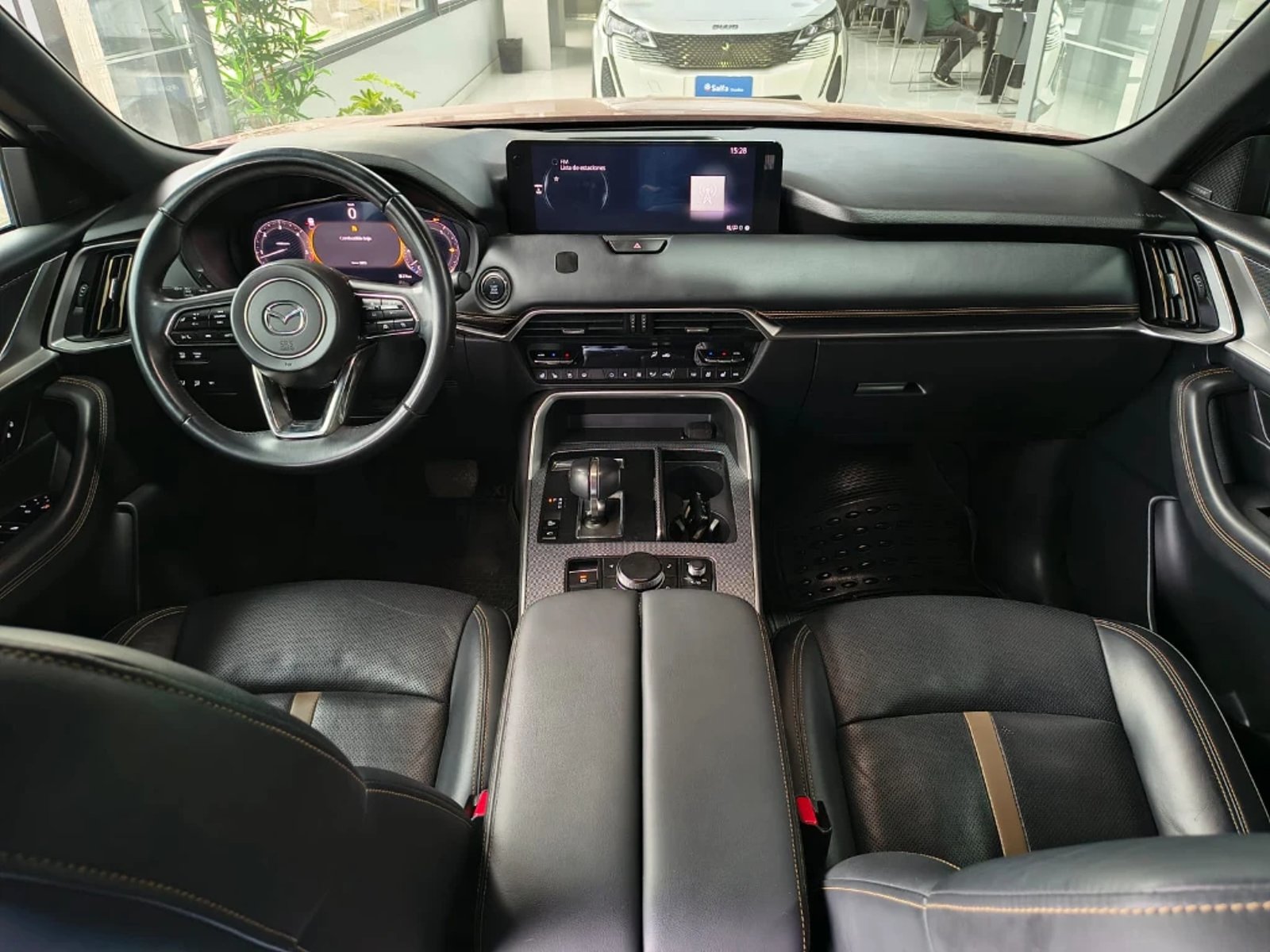 Mazda CX-60 3.3 MHEV PREMIUM SPORT DIESEL AWD AT 5P 2023 - Imagen 15 de 20